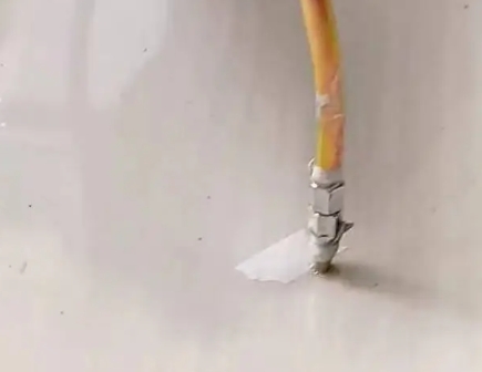 湘桥瓷砖空鼓维修公司专业解答在瓷砖铺贴过程中，如果使用的砂料过粗（如全部使用了粗砂），可能会导致以下问题
